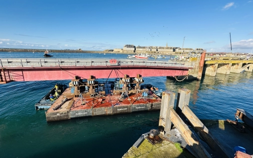Démantèlement de la rampe 1 en images