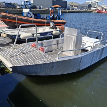  E-Skluz : un nouveau bateau électrique au service de la propreté du port