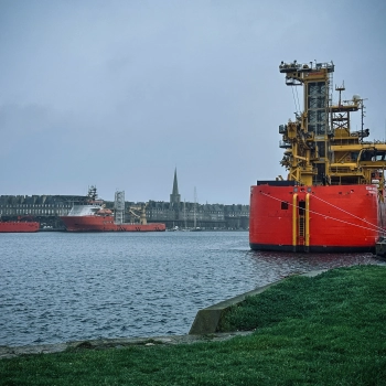 3 navires SOV à quai