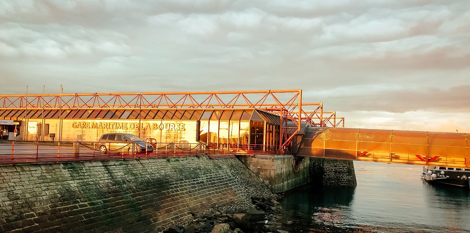 Aménagement de véhicule utilitaire - Station Maritime à Saint-Malo